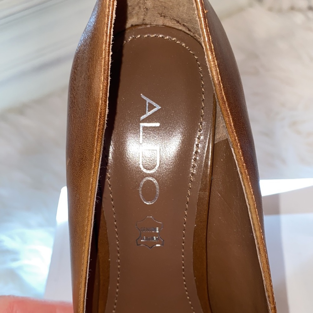Heels - Picture 5 of 7